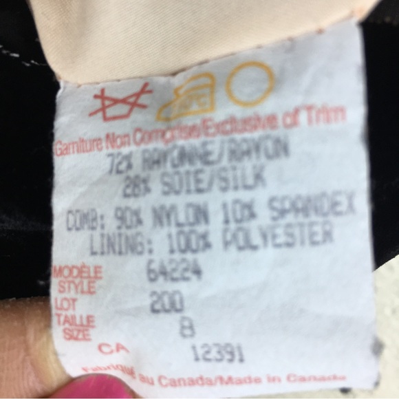 Suzanne Black Velvet Mesh Neck-Line Square Applique Detail Mini Dress Sz 8 - Picture 14 of 14